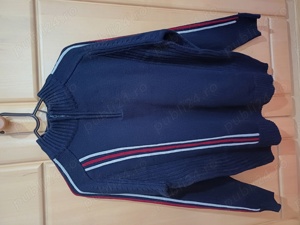 Vand pulover de barbati, M L, în stare foarte bună 