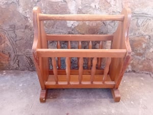 Suport ziare reviste din lemn 