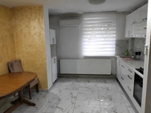 Închiriez apartament cu 3 camere  - imagine 7