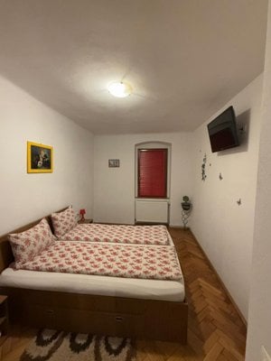 Apartament la Casă, Ultracentral – Mobilat și Utilat Complet - imagine 3