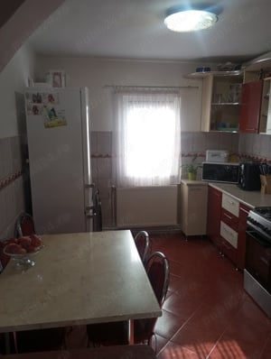 Vând apartament cu 3 camere in Sebes  - imagine 4