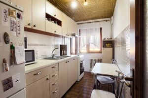 Apartament cu 3 camere decomandat la Fortuna - imagine 3