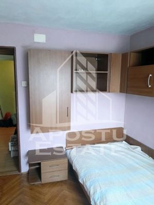 Apartament 3 camere ,etaj2, centrala proprie, zona Aradului - imagine 3