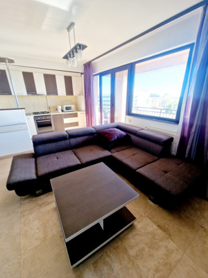 Mamaia –Apartament  cu 3 camere, cu priveliște spectaculoasa  - imagine 4