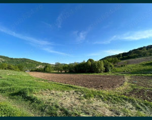 Vand teren intravilan in Comuna Șoimuș,sat Bejan - imagine 2