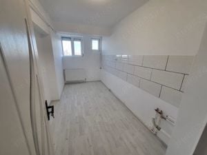 Apartament cu 2 camere in Micro 18 - imagine 3