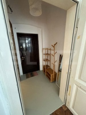 Apartament 3 camere, tavane inalte, cladire renovata, garaj, bld 16 Decembrie - imagine 9