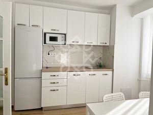 Apartament cu 4 camere de inchiriat ultracentral in Oradea - imagine 3