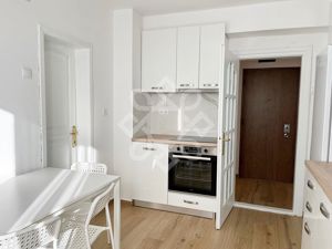 Apartament cu 4 camere de inchiriat ultracentral in Oradea - imagine 6