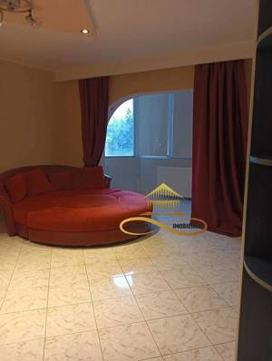 Apartament de închiriat - 2 camere, centru