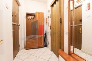 Apartamentul "SUPERMETO", BLOC STRADAL, REABILITAT - imagine 14