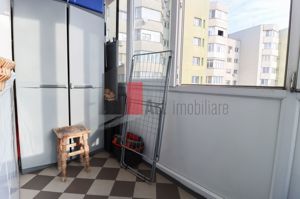 Apartamentul "SUPERMETO", BLOC STRADAL, REABILITAT - imagine 17