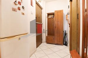 Apartamentul "SUPERMETO", BLOC STRADAL, REABILITAT - imagine 11