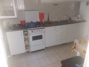 Inchiriez-gazda o camera din apartament pt un salariat  student nefumator ( o salariata),tractorul  - imagine 2