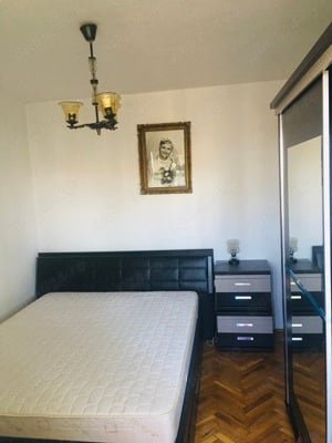 Vând apartament 3 camere in cartierul Nufărul. - imagine 4