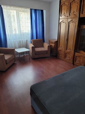 Dau în chirie apartament cu 3 camere cartier Mărăști