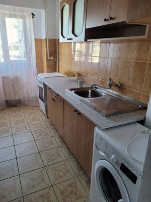 Dau în chirie apartament cu 3 camere cartier Mărăști - imagine 4