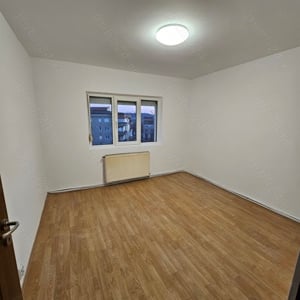 Vand apartament D 3 camere