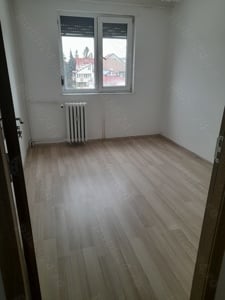 Proprietar vând apartament cu 3 camere - imagine 7