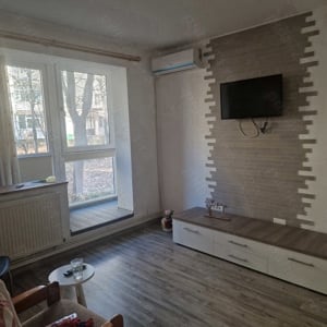 Proprietar, închiriez apartament 2 camere - zonă centrală, Piața Ceair