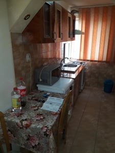 închiriez apartament în Oravița  - imagine 2