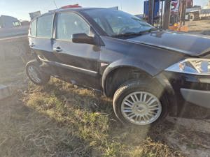 Dezmembrez Renault Megane - imagine 3