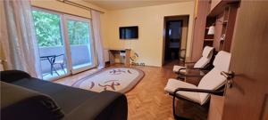 Apartament cu 3 camere decomandat eyaj 1 zona Aradului - imagine 12