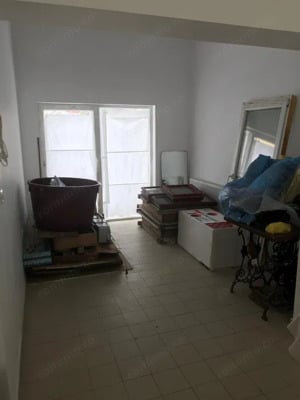 SPATIU comercial  birouri in zona CL Arad- PTA VERDE LA 16 EURO MP - imagine 4