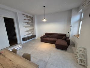 Apartament nou si spatios zona centrala 