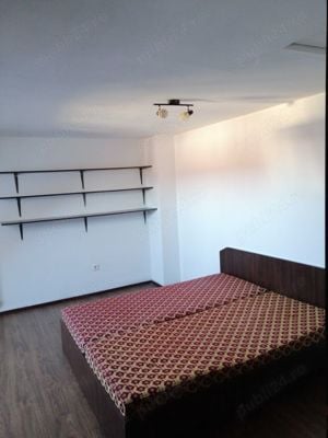 Vând Apartament la mansardă  - imagine 3