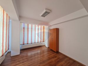 Spațiu de birouri de 210mp de închiriat în zona Ultracentral - imagine 12