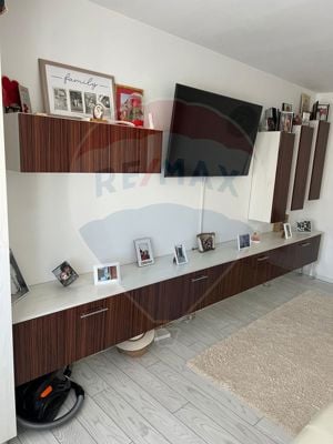 Apartament cu 2 camere de vânzare în zona Lapus Arges - imagine 2