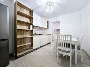 Apartament cu 3 camere decomandate, Cetate