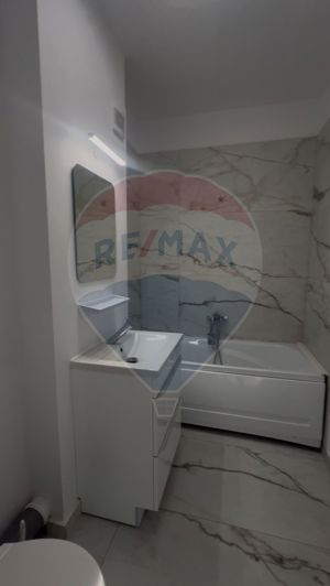 Apartament cu 2 camere de închiriat în  Mamaia Nord Navodari - imagine 4