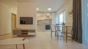 Apartament cu 3 camere de închiriat în zona Racadau