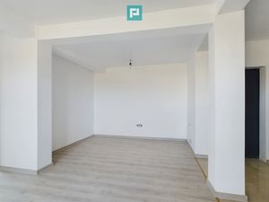 Apartament cu 3 camere și loc de parcare în zona Torontalului - imagine 2