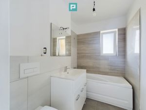 Apartament cu 3 camere și loc de parcare în zona Torontalului - imagine 7