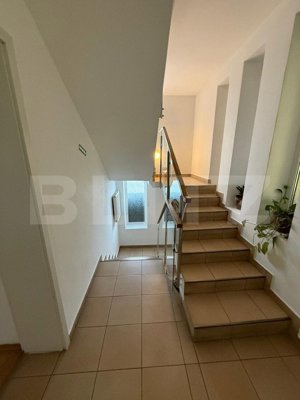 Casa de inchiriat, 10 camere, 300 mp, zona Spitalul Judetean - imagine 10