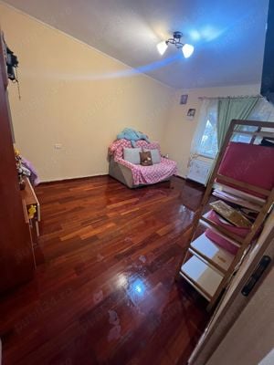 Proprietar ofer spre inchiriere aparatament cu 2 camere, decomandat, zona piata verde - imagine 4