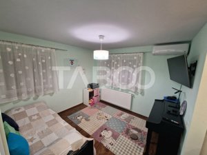 Casa cu 3 camere teren 140 mp liberi parcare terasa in Selimbar - imagine 6