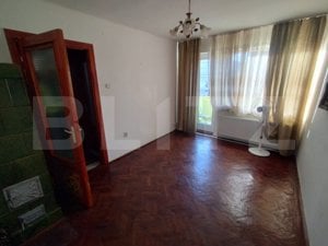 Apartament 3 camere,60 mp,etaj 1,parcare,garaj,zona centrala oras Nasaud - imagine 4