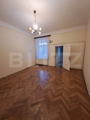 Apartament in vila, 4 camere, 300 mp, D+E+M, zona ultracentrala - imagine 20