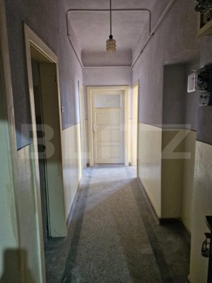 Apartament 2 camere, decomandat  si curte - imagine 4