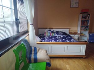 Apartament intr-o casa, 3 camere, mobilat, 90 mp, zona Ronat - imagine 13