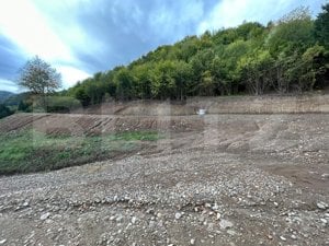 Teren intravilan 1,1 Ha, zona Bargau