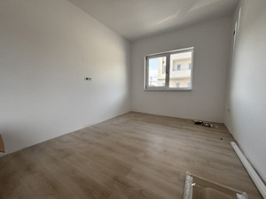 Apartament 2 camere, decomandat, 53mp utili, etaj 2- zona Giroc - imagine 3