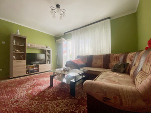 Apartament 3 camere, semidecomandat, 67mp utili, etaj 3/4, zona Dambovita - imagine 2