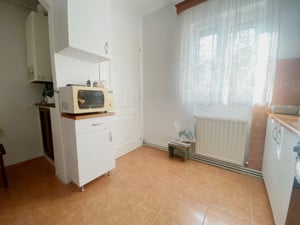 Apartament 3 camere, semidecomandat, 67mp utili, etaj 3/4, zona Dambovita - imagine 12