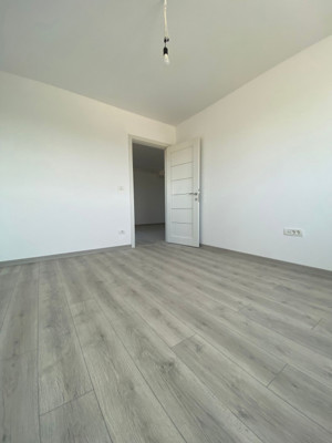 Apartament 3 camere, decomandat, 63 mp utili, etaj 2/3 -Torontalului - imagine 3