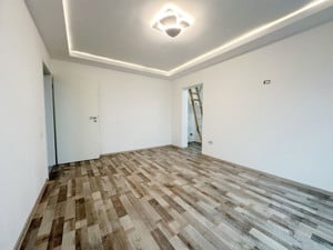 Apartament 2 camere, semidecomandat, 48 mp utili, etaj mansarda, zona Sagului